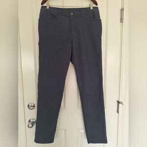 Lululemon gray classic pants size 34‎